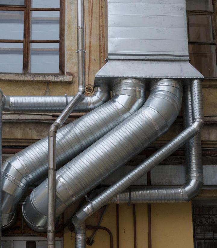 À votre service à Québec et ses alentours, nous assurons un nettoyage en profondeur de votre chute à déchets